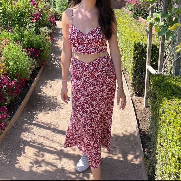 Reformation Ursula Two Piece - Picture 13 of 13